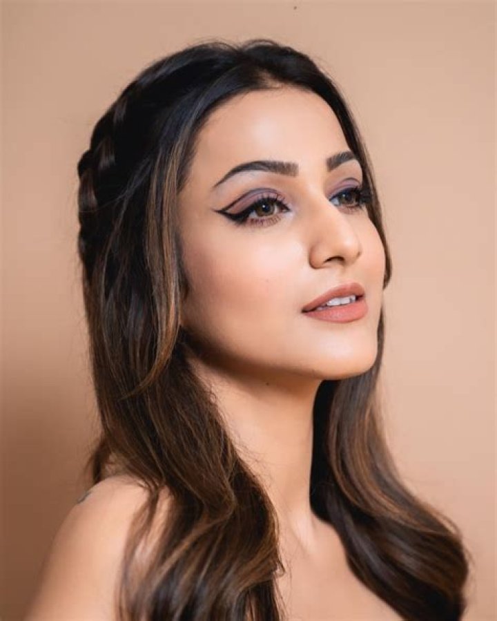 
Asheema Vardaan Height, Weight, Net Worth, Age, Birthday, Wikipedia, Who, Nationality, Biography 