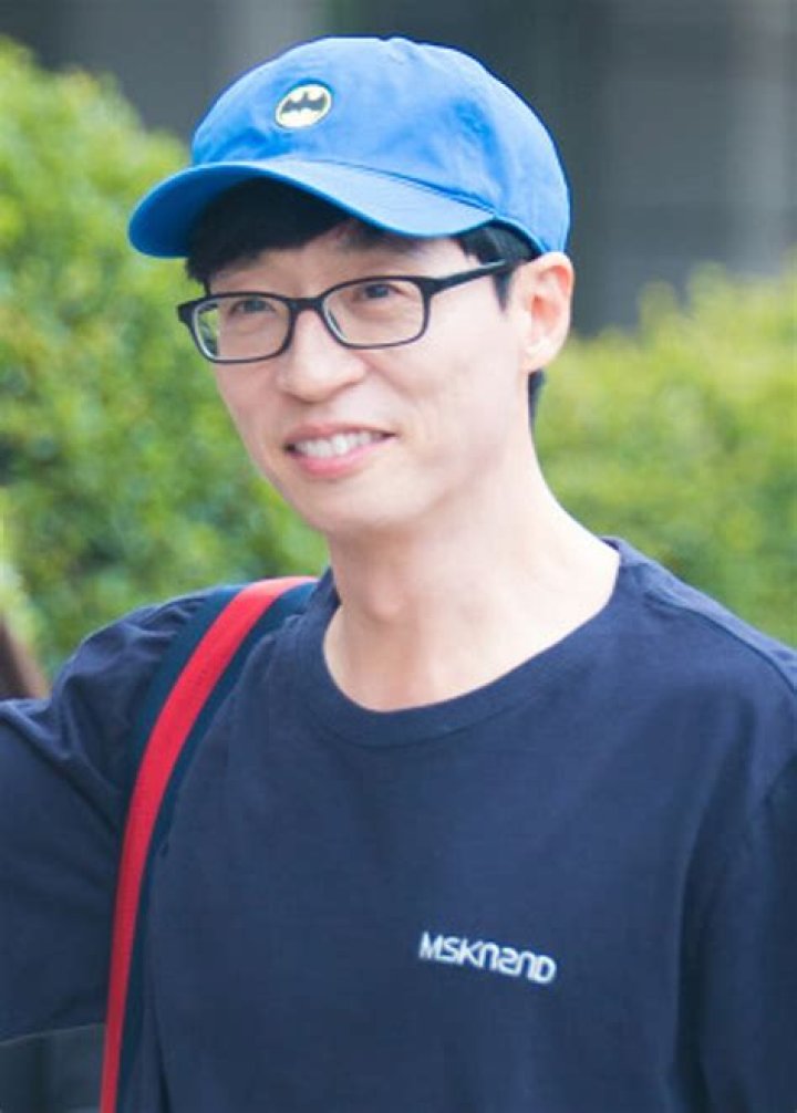 Yoo Jae-suk Height, Weight, Net Worth, Age, Birthday, Wikipedia, Who, Instagram, Biography